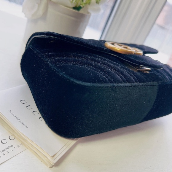 GUCCI Velvet GG Marmont Mini Matelasse Shoulder Bag - Picture 2 of 7
